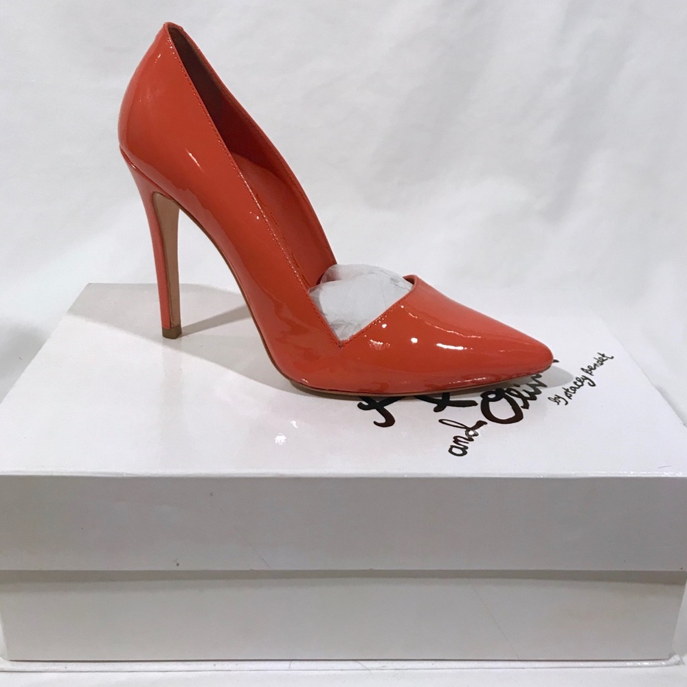 Alice & Olivia Dina Coral Pumps